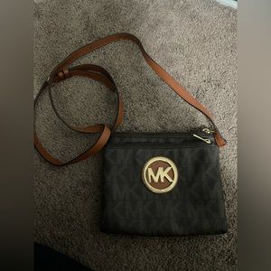 Michael Kors crossbody small bag